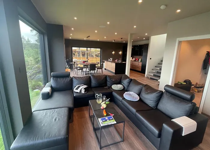 Arendalsuka Luksus וילה Froland Verk